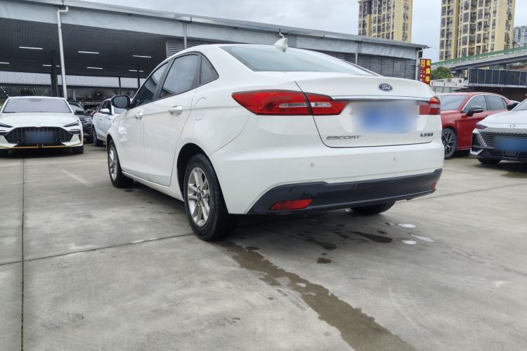 Used Ford Escort 2019 Revised 1.5L Automatic ZhiXiang Version (Tire Pressure Monitoring) China VI Standard Exterior 4