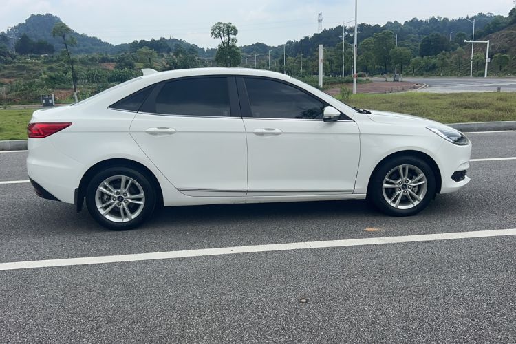 Used Ford Escort 2019 Revised Version 1.5L Automatic Enjoyment Type China VI Standard Exterior 4