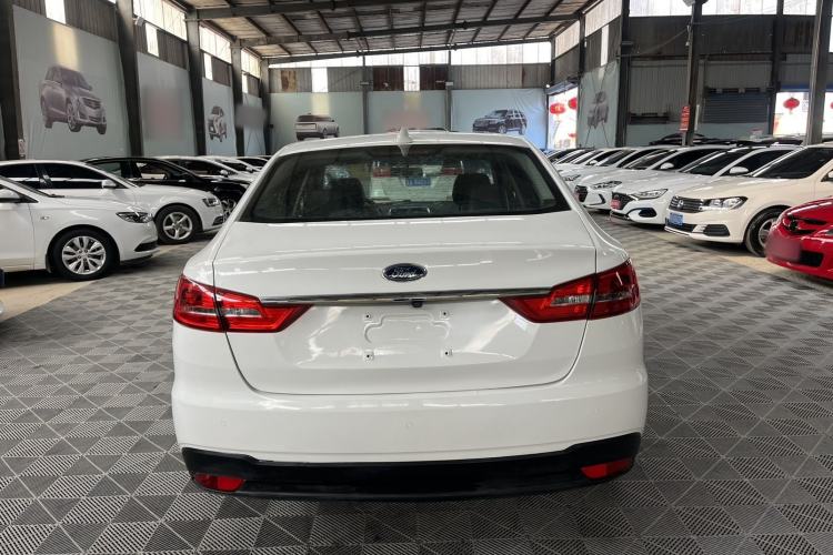 Used Ford Escort 2019 Revised Version 1.5L Automatic Enjoyment Type China VI Standard Exterior 4