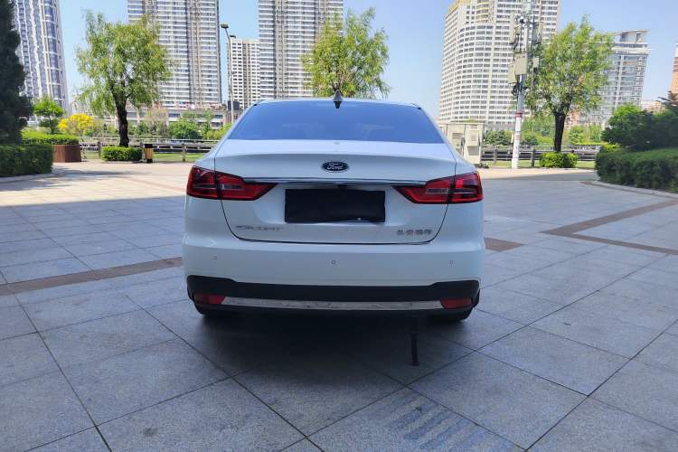 Used Ford Escort 2019 Revised Version 1.5L Automatic Enjoyment Type China VI Standard Exterior 4