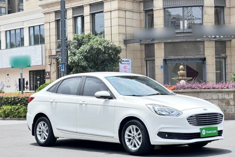 Used Ford Escort 2019 1.5L Manual ZhiXiang Version Exterior 5