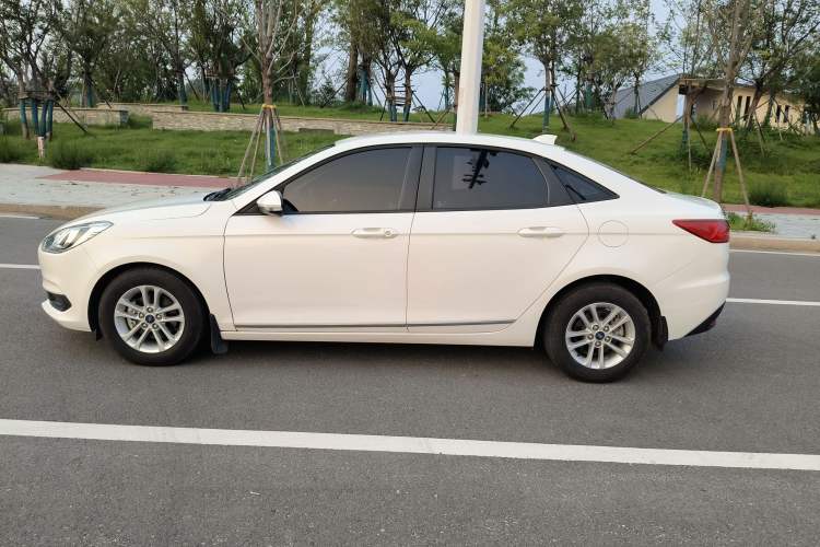 Used Ford Escort 2019 1.5L Automatic ZhiXiang Model Exterior 5