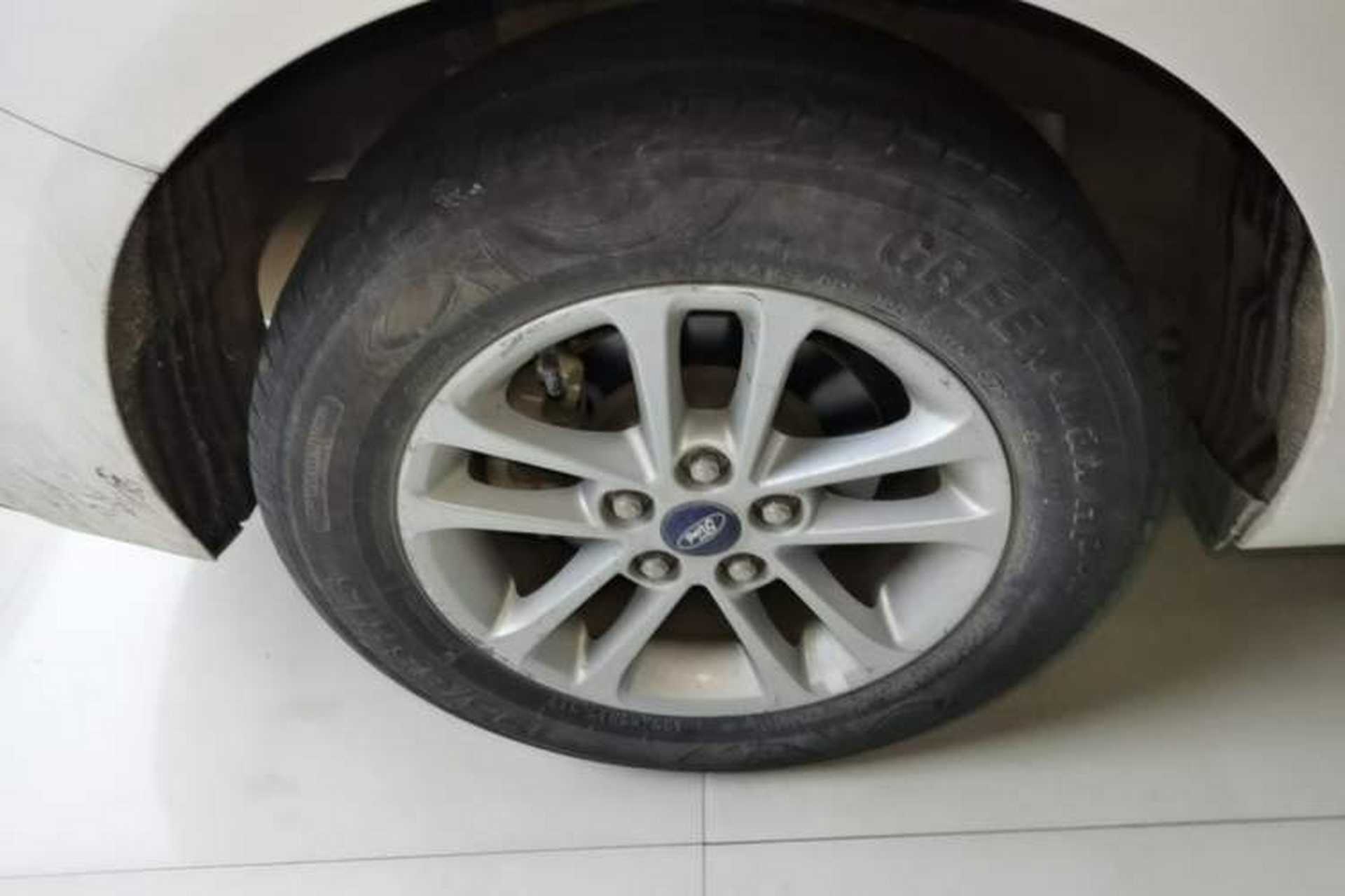 Used Ford Escort 2019 Revised 1.5L Automatic ZhiXiang Version (Tire Pressure Monitoring) China VI Standard Exterior 5