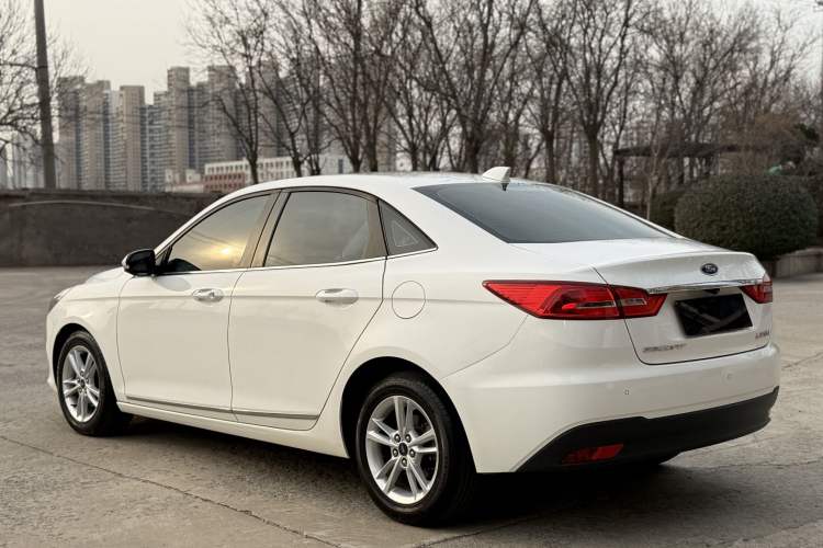 Used Ford Escort 2019 Revised Version 1.5L Automatic Enjoyment Type China VI Standard Exterior 5
