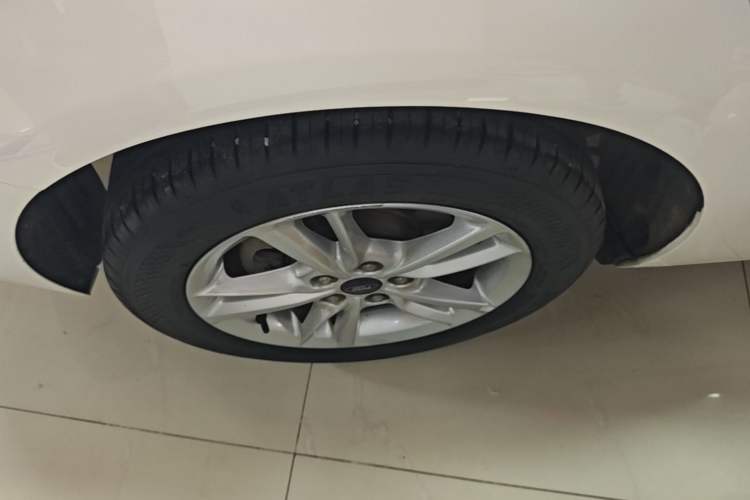 Used Ford Escort 2019 Revised Version 1.5L Automatic Enjoyment Type China VI Standard Exterior 5