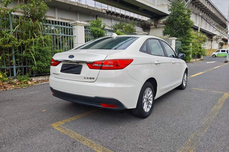 Used Ford Escort 2019 Revised 1.5L Automatic ZhiXiang Version China VI Standard Exterior 5