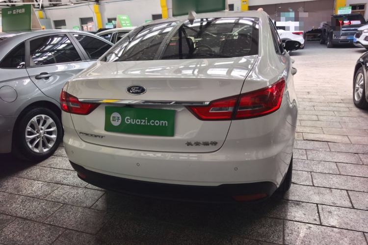 Used Ford Escort 2019 Revised 1.5L Automatic ZhiXiang Version (Tire Pressure Monitoring) China VI Standard Exterior 5