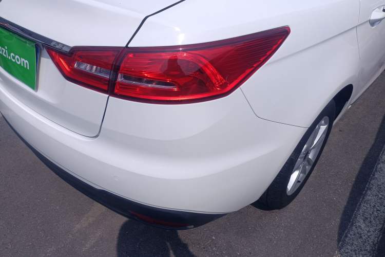 Used Ford Escort 2019 Revised Version 1.5L Automatic Enjoyment Type China VI Standard Exterior 6