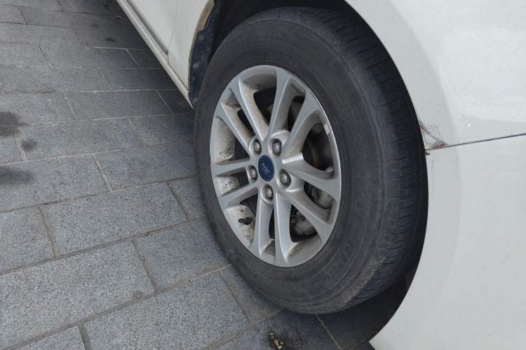 Used Ford Escort 2019 1.5L Automatic ZhiXiang Model Exterior 7
