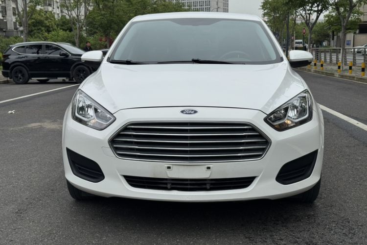 Used Ford Escort 2019 Revised 1.5L Automatic ZhiXiang Version (Tire Pressure Monitoring) China VI Standard Exterior 7