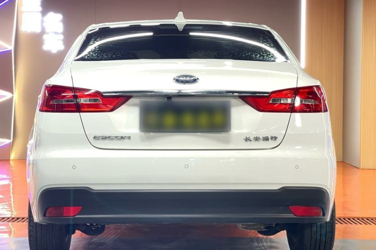 Used Ford Escort 2019 Revised Version 1.5L Manual "Quality Enjoyment" Trim (Tire Pressure Monitoring) China VI Standard Exterior 7