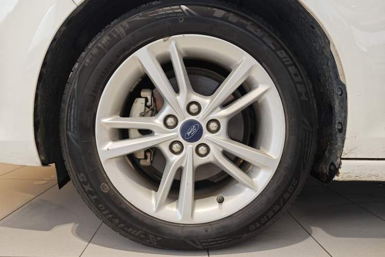 Used Ford Escort 2019 Revised Version 1.5L Automatic Enjoyment Type China VI Standard Exterior 8