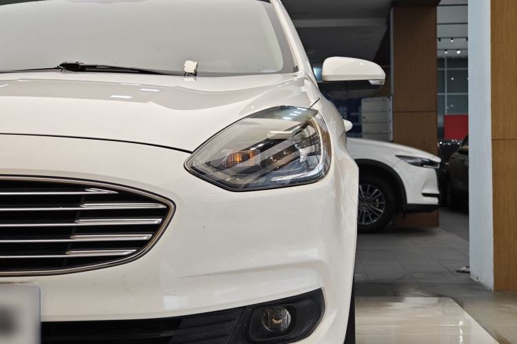 Used Ford Escort 2019 Revised Version 1.5L Automatic Enjoyment Type China VI Standard Exterior 9