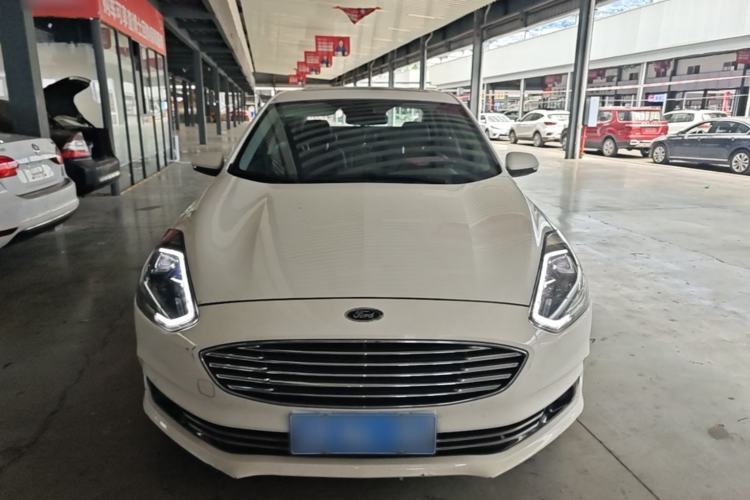 Used Ford Escort 2019 Revised Version 1.5L Automatic Zhenxiang Edition China VI Standard Front