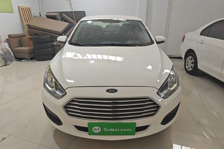 Used Ford Escort 2019 Revised 1.5L Automatic ZhiXiang Version (Tire Pressure Monitoring) China VI Standard Front