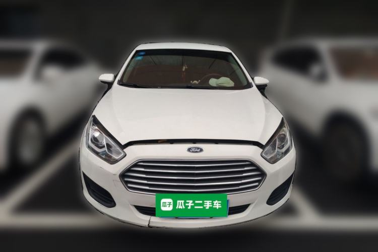 Used Ford Escort 2019 Revised 1.5L Automatic ZhiXiang Version China VI Standard Front