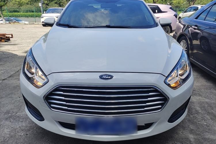 Used Ford Escort 2019 Revised 1.5L Automatic ZhiXiang Version (Tire Pressure Monitoring) China VI Standard Front