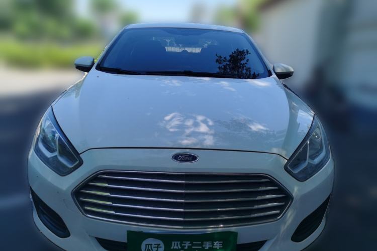 Used Ford Escort 2019 Revised 1.5L Automatic ZhiXiang Version (Tire Pressure Monitoring) China VI Standard Front