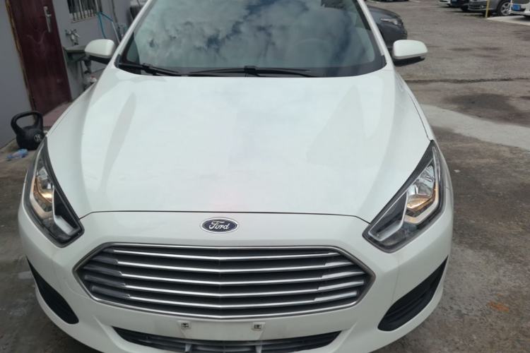 Used Ford Escort 2019 Revised 1.5L Automatic ZhiXiang Version (Tire Pressure Monitoring) China VI Standard Front