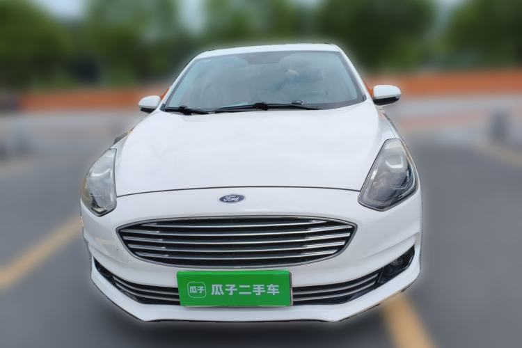Used Ford Escort 2019 EcoBoost 125 Automatic Luxury Edition Front