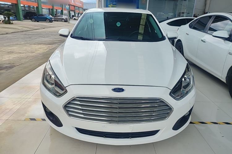 Used Ford Escort 2019 Revised 1.5L Automatic ZhiXiang Version (Tire Pressure Monitoring) China VI Standard Front