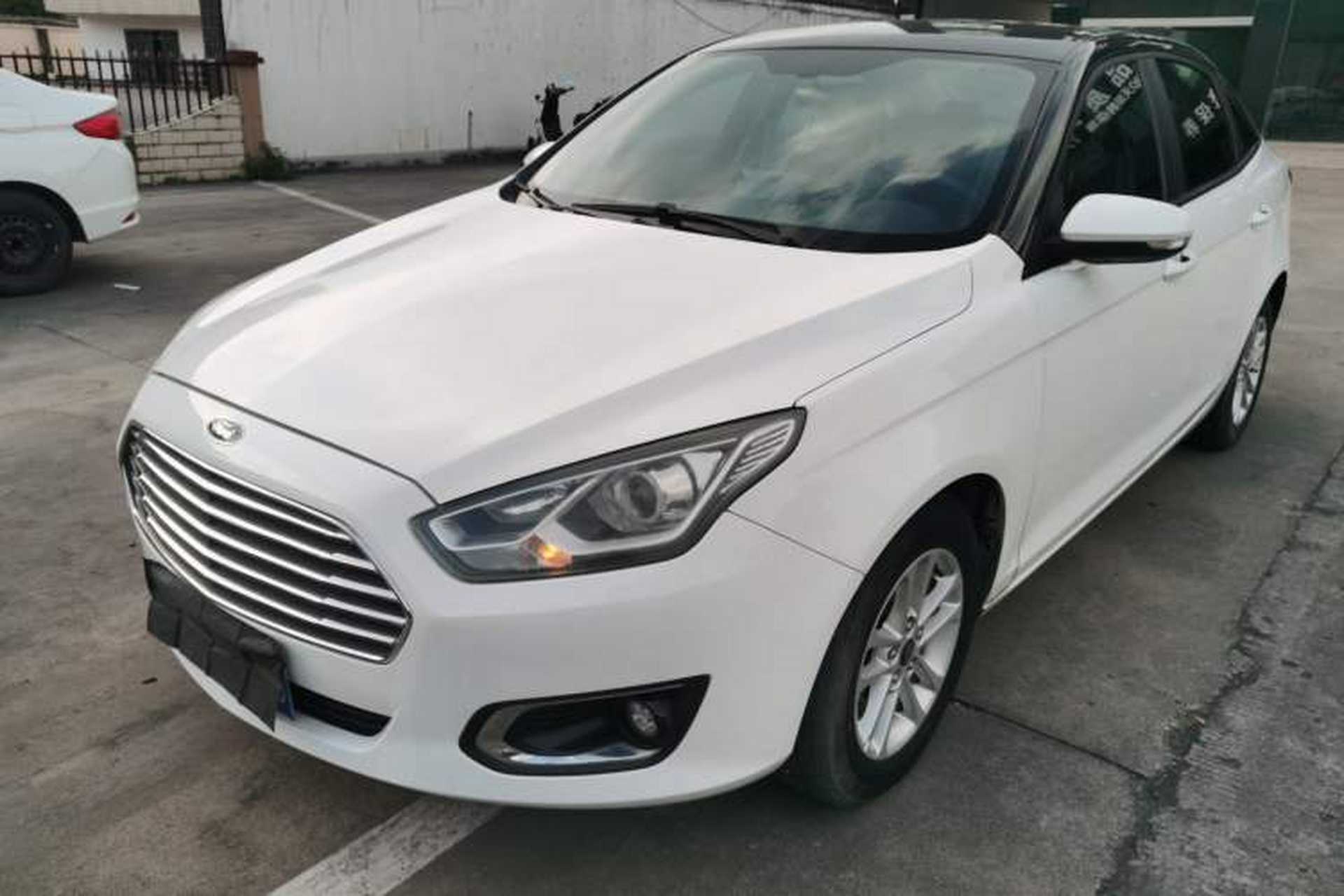 Used Ford Escort 2019 Revised Version 1.5L Manual Quality Enjoyment Type China VI Standard Front Left 45 Deg