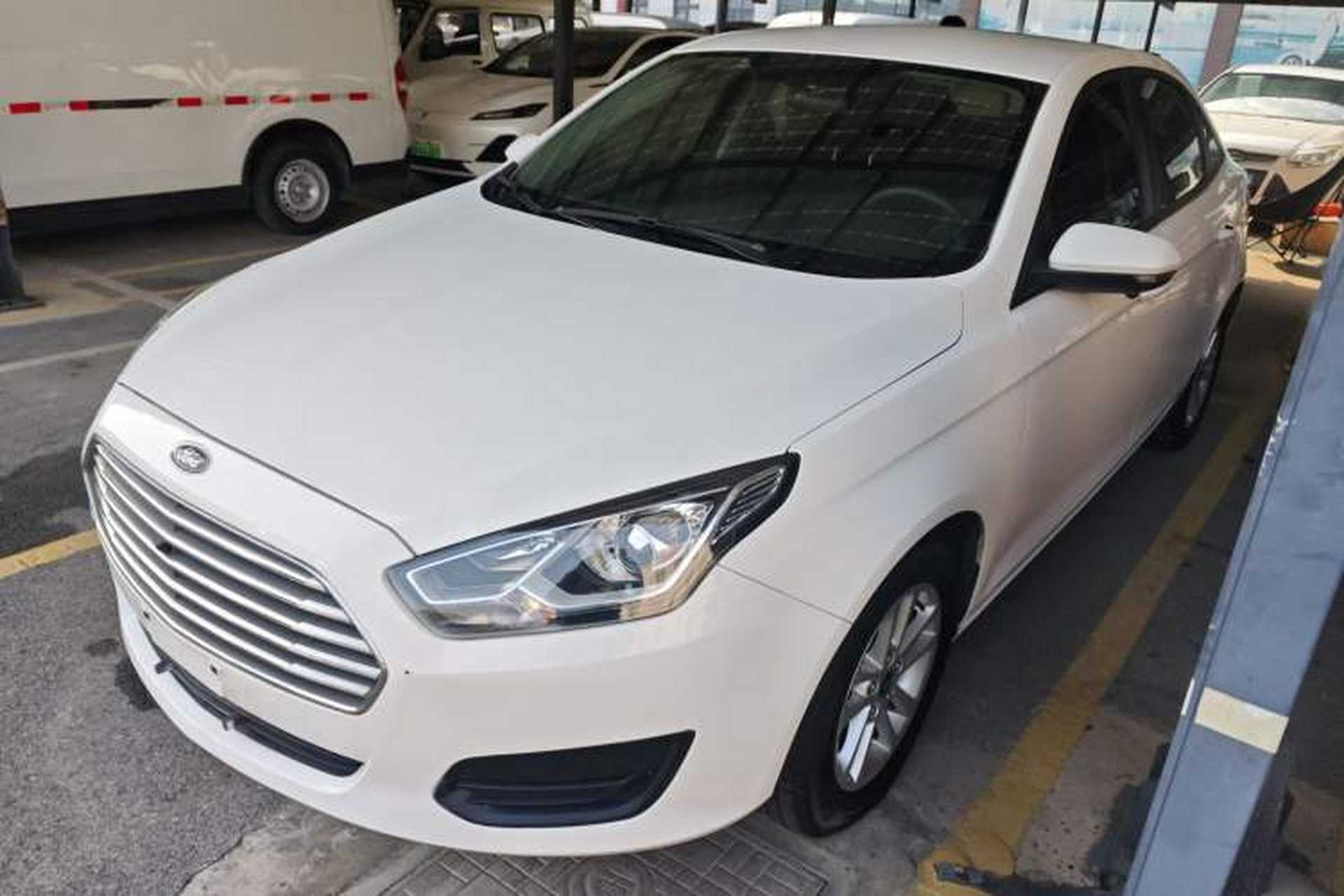 Used Ford Escort 2019 Revised 1.5L Automatic ZhiXiang Version China VI Standard Front Left 45 Deg