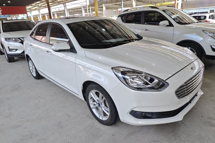 Used Ford Escort 2019 1.5L Automatic Enjoyment Model Front Right 45 Deg