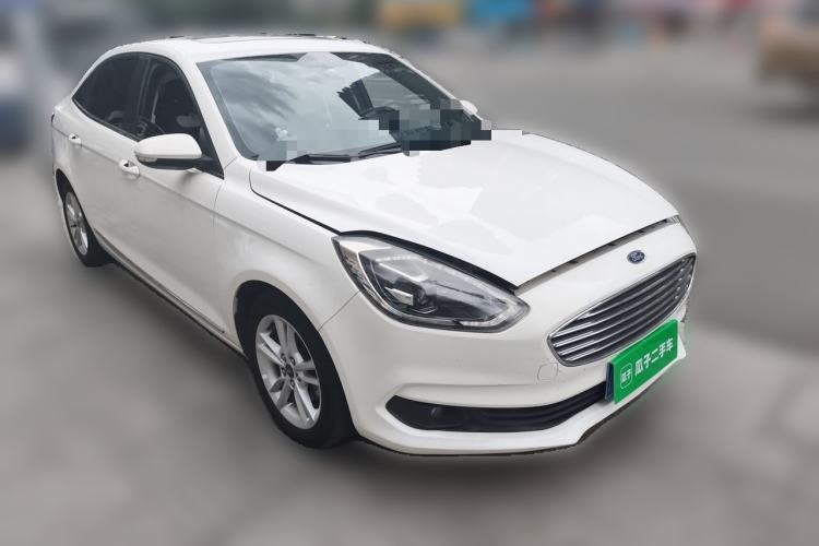 Used Ford Escort 2019 Revised Version 1.5L Automatic Enjoyment Type China VI Standard Front Right 45 Deg