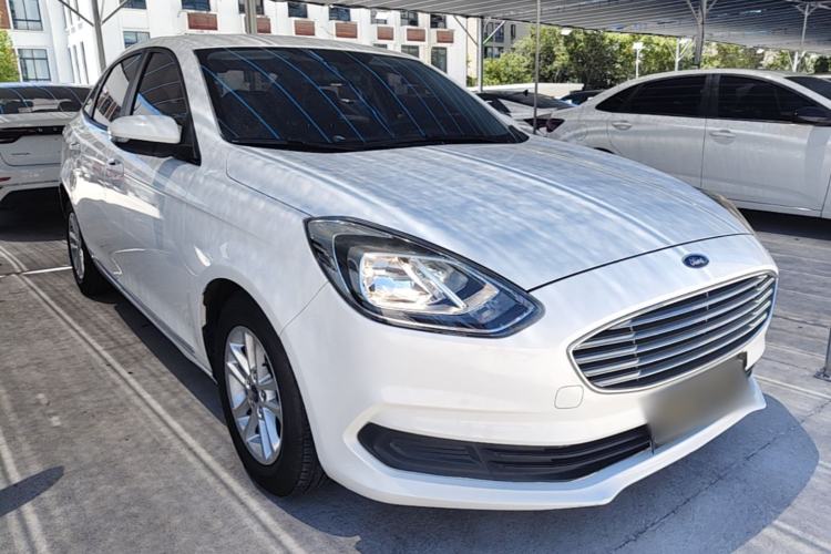 Used Ford Escort 2019 1.5L Automatic ZhiXiang Model Front Right 45 Deg