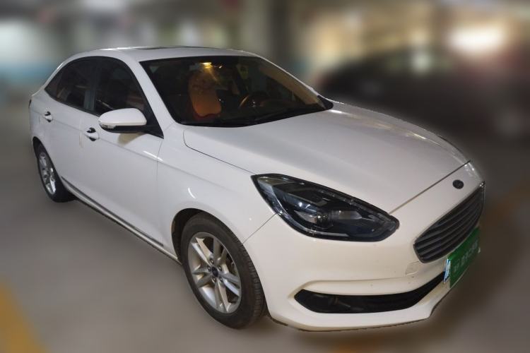 Used Ford Escort 2019 Revised Version 1.5L Automatic Enjoyment Type China VI Standard Front Right 45 Deg