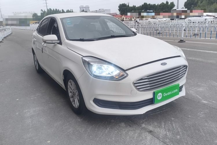 Used Ford Escort 2019 1.5L Manual ZhiXiang Version Front Right 45 Deg