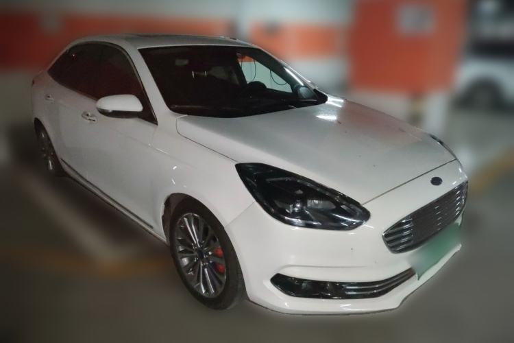 Used Ford Escort 2019 Revised Version 1.5L Automatic Zhenxiang Edition China VI Standard Front Right 45 Deg