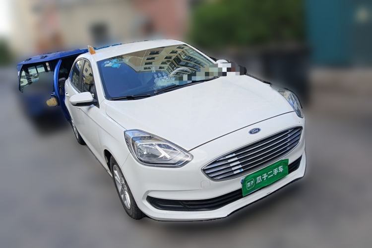Used Ford Escort 2019 1.5L Manual ZhiXiang Version Front Right 45 Deg