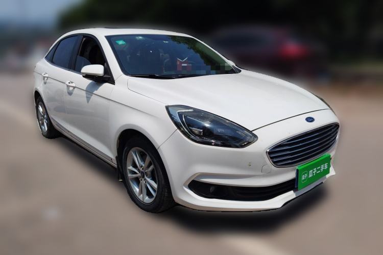 Used Ford Escort 2019 Revised Version 1.5L Automatic Enjoyment Type China VI Standard Front Right 45 Deg