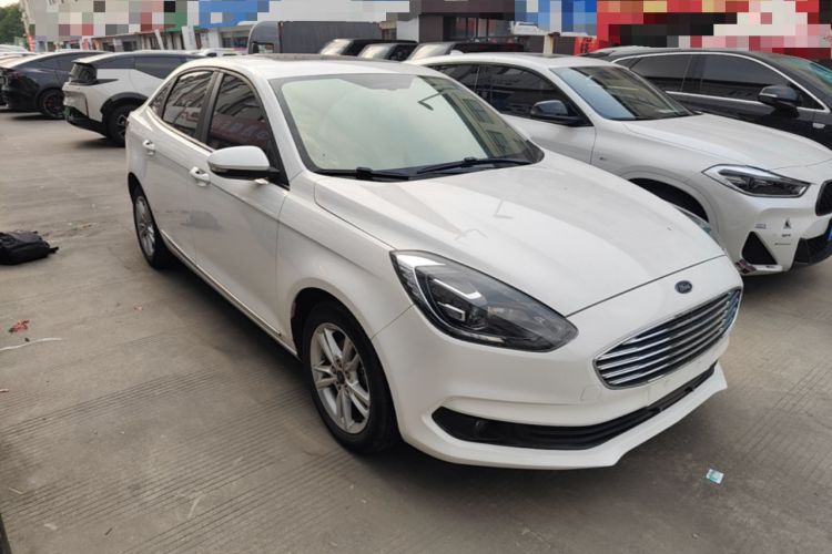 Used Ford Escort 2019 Revised Version 1.5L Automatic Enjoyment Type China VI Standard Front Right 45 Deg