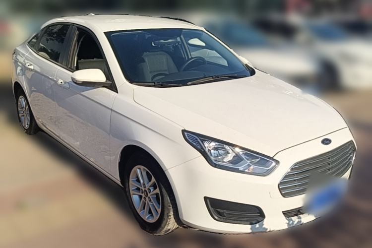 Used Ford Escort 2019 Revised 1.5L Automatic ZhiXiang Version China VI Standard Front Right 45 Deg