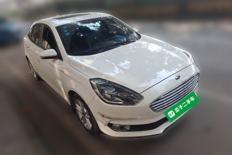 Used Ford Escort 2019 Revised Version 1.5L Automatic Enjoyment Type China VI Standard Front Right 45 Deg