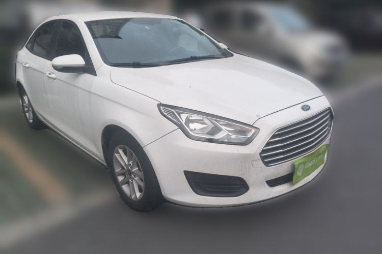 Used Ford Escort 2019 Revised 1.5L Automatic ZhiXiang Version China V Standard Front Right 45 Deg
