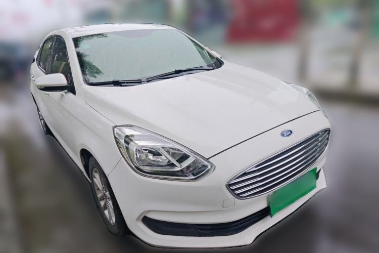 Used Ford Escort 2019 1.5L Automatic ZhiXiang Model Front Right 45 Deg