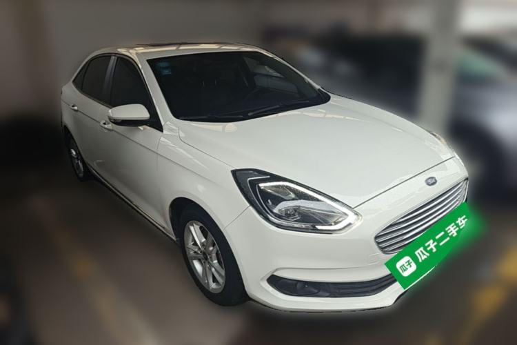 Used Ford Escort 2019 Revised Version 1.5L Automatic Enjoyment Type China VI Standard Front Right 45 Deg