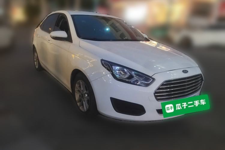 Used Ford Escort 2019 Revised Version 1.5L Manual "Quality Enjoyment" Trim (Tire Pressure Monitoring) China VI Standard Front Right 45 Deg