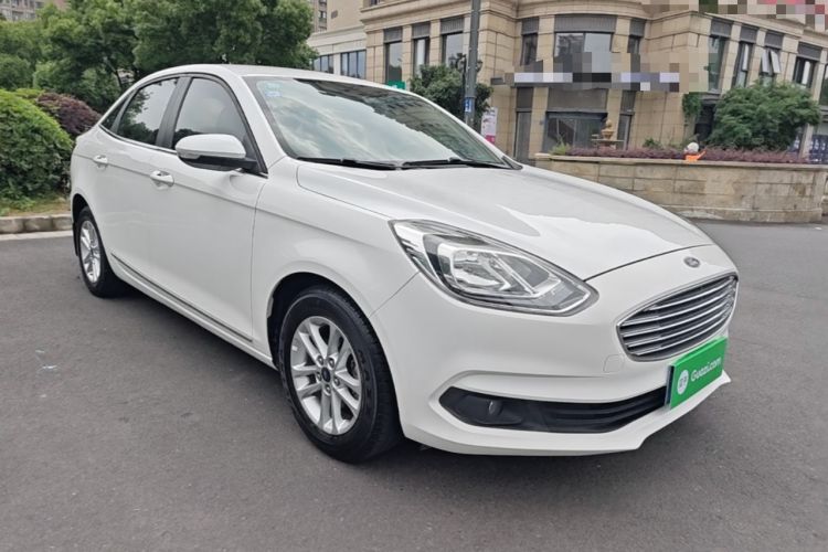 Used Ford Escort 2019 1.5L Manual ZhiXiang Version Front Right 45 Deg