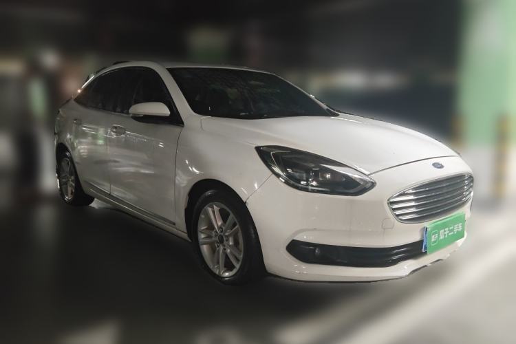 Used Ford Escort 2019 Revised Version 1.5L Automatic Enjoyment Type China VI Standard Front Right 45 Deg