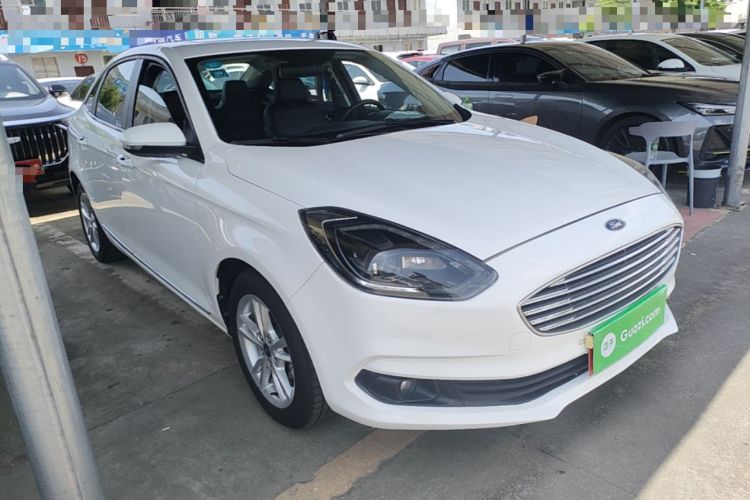Used Ford Escort 2019 Revised Version 1.5L Automatic Enjoyment Type China VI Standard Front Right 45 Deg