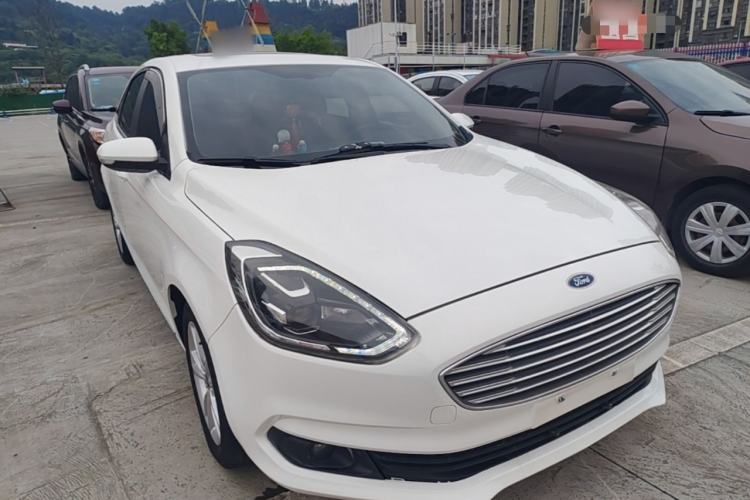 Used Ford Escort 2019 Revised Version 1.5L Automatic Enjoyment Type China VI Standard Front Right 45 Deg