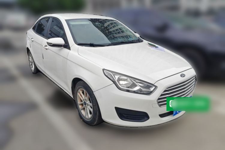 Used Ford Escort 2019 Revised 1.5L Automatic ZhiXiang Version (Tire Pressure Monitoring) China VI Standard Front Right 45 Deg