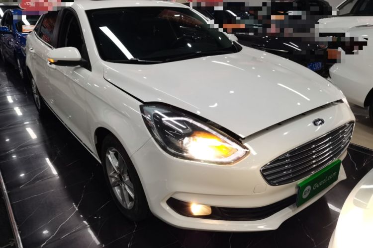 Used Ford Escort 2019 Revised Version 1.5L Automatic Enjoyment Type China VI Standard Front Right 45 Deg
