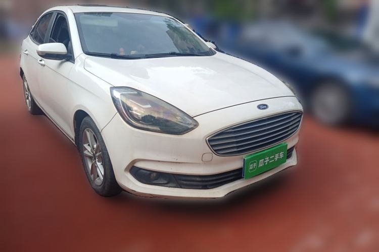 Used Ford Escort 2019 Revised Version 1.5L Automatic Enjoyment Type China VI Standard Front Right 45 Deg