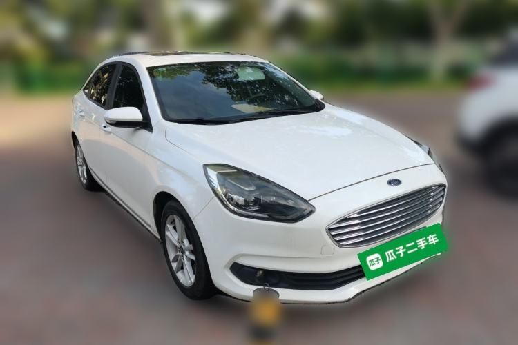 Used Ford Escort 2019 Revised Version 1.5L Automatic Enjoyment Type China VI Standard Front Right 45 Deg